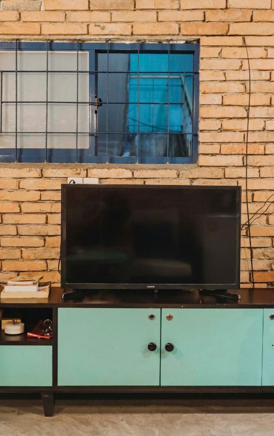 Stay&Chill - S.1: Ancient Studio Nearby Bui Vien Cidade de Ho Chi Minh Exterior foto